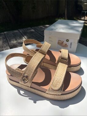 A New Day- Natural Woven Platform Sandals Sz 11